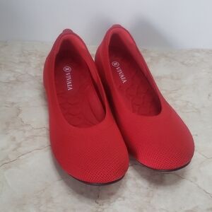 Women's Red Flats